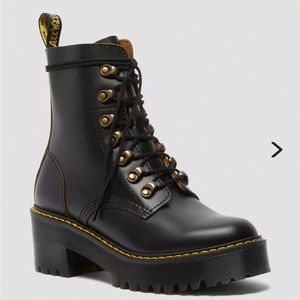 Dr. Marten Leona Black Platform Vintage Leather Gold Boots - size 9